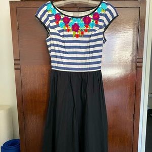 EShakti embroidered size 6 dress with pockets